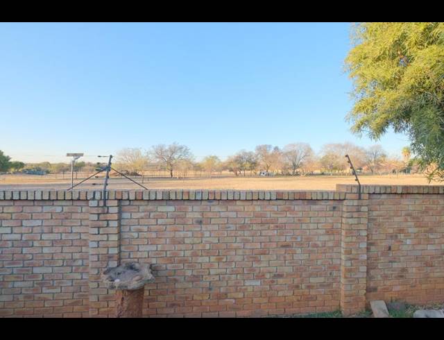 2 BEDROOM TOWNHOUSE FOR SALE IN WIERDAGLEN ESTATE
